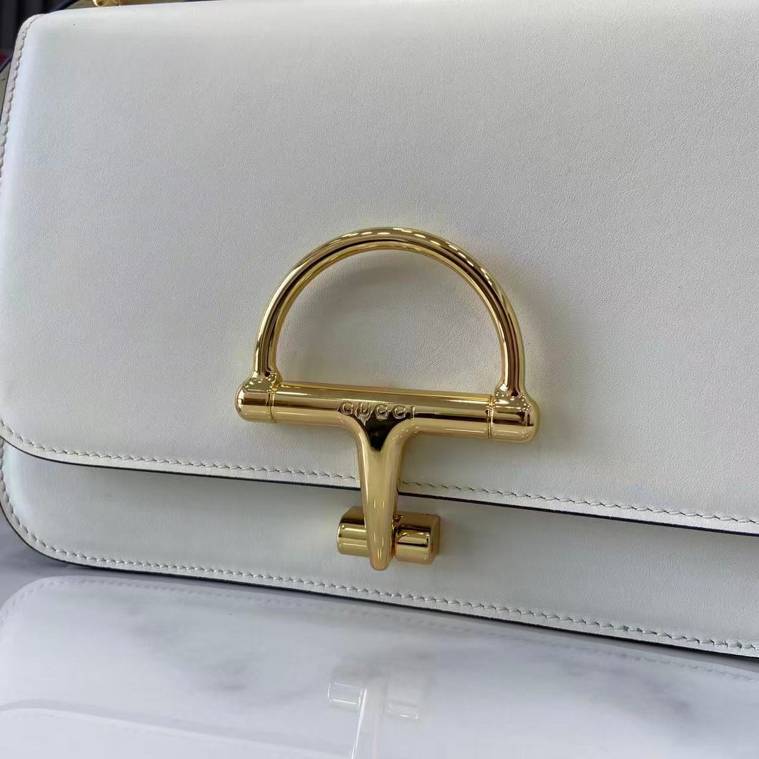 Gucci 25 Siena Bag White Gold Leather 292364