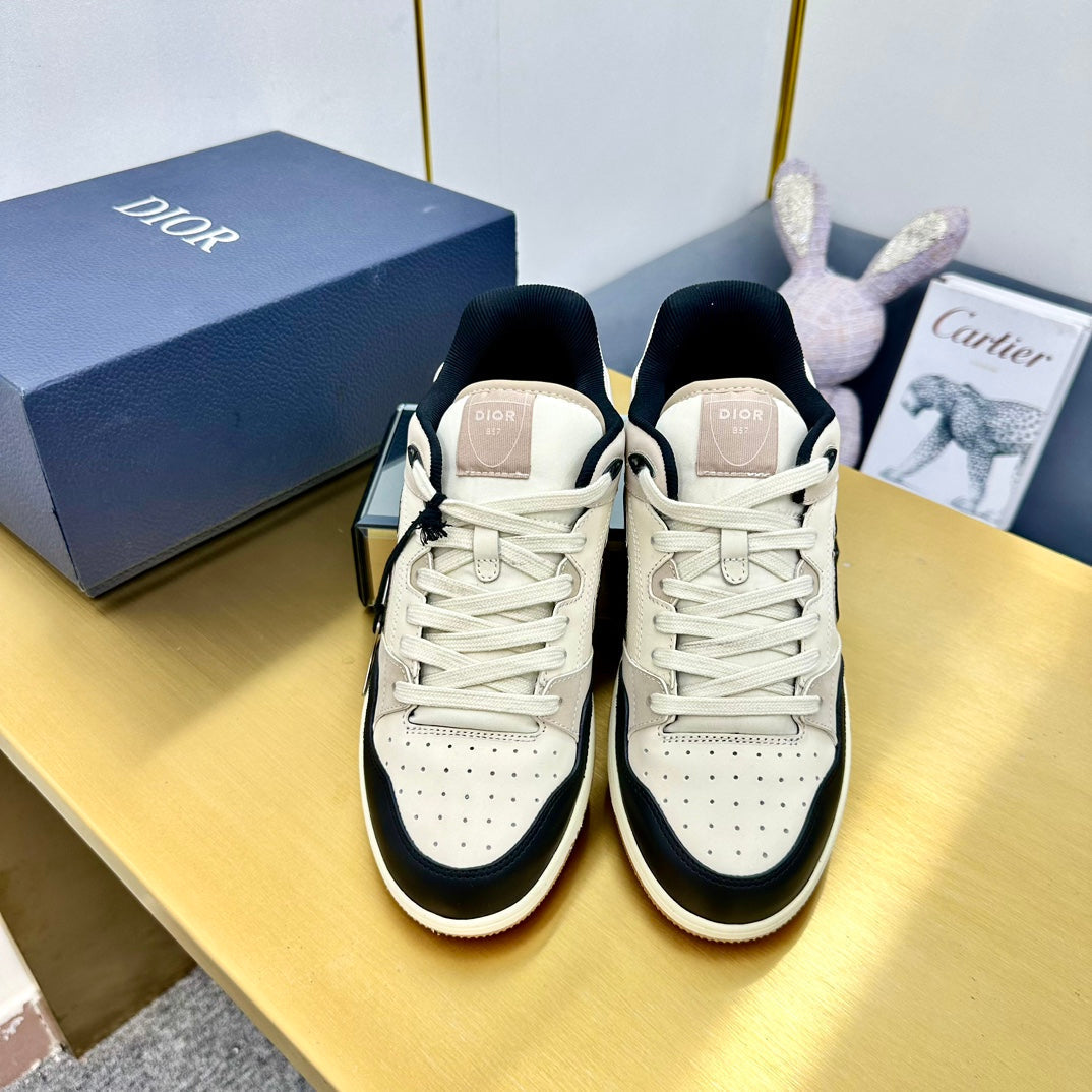 CD B57 Low-Top Sneaker In Black Calfskin 993820