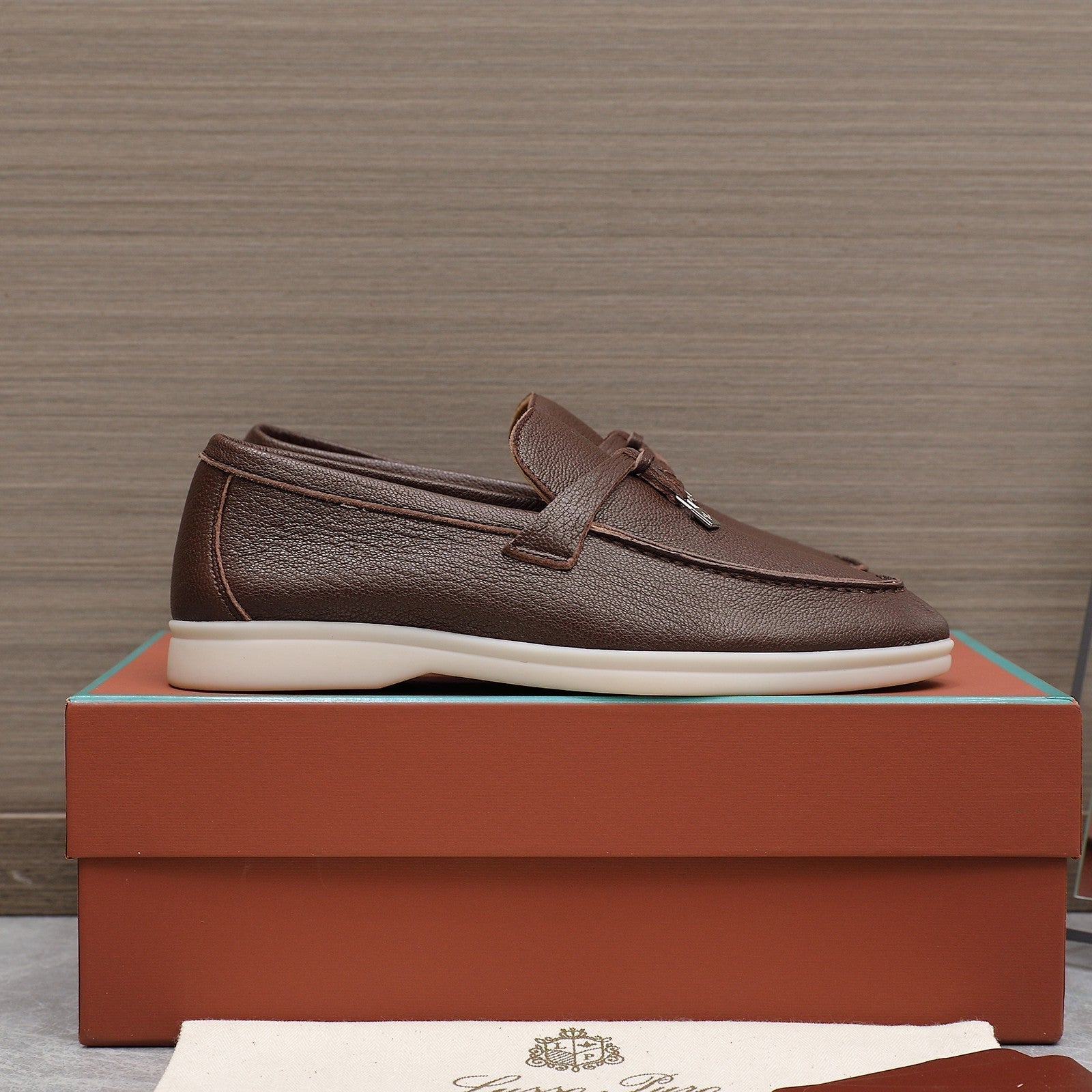 LP SUMMER CHARMS WALK LOAFERS CHOCOLATE LAMBSKIN