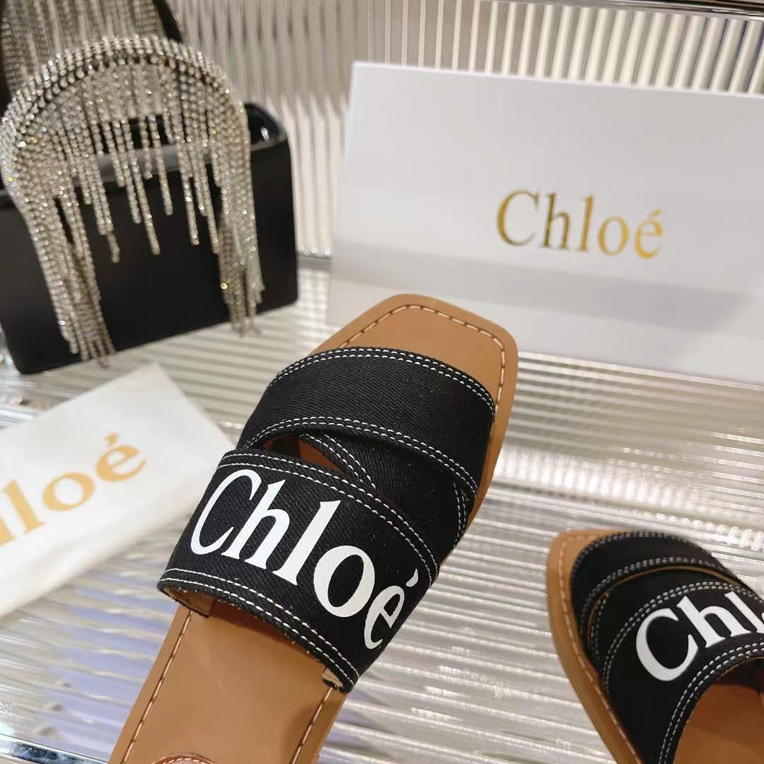 CHLOE WOODY MULE IN BLACK DENIM WITH WHITE LOGO