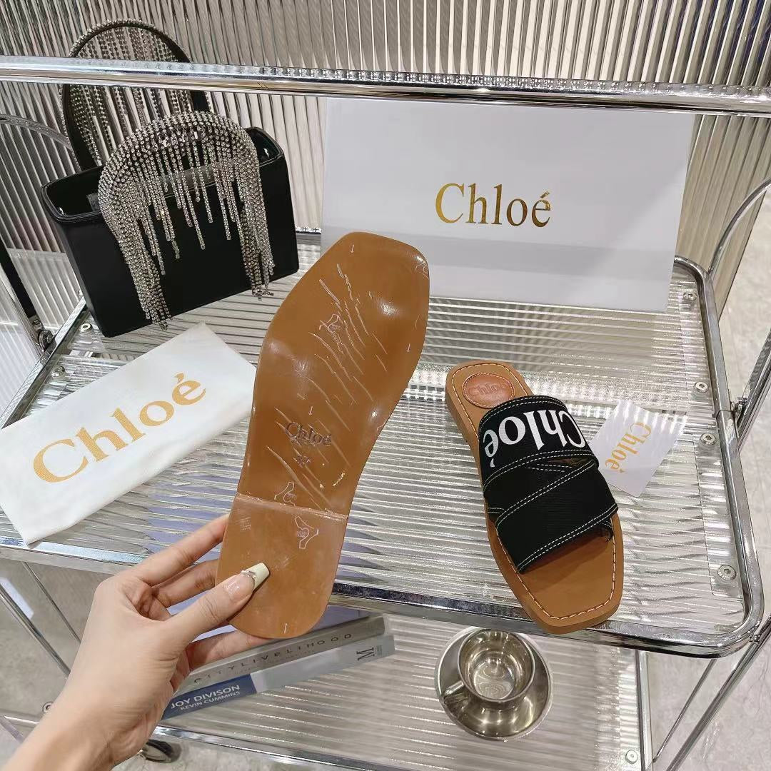 CHLOE WOODY MULE IN BLACK DENIM WITH WHITE LOGO