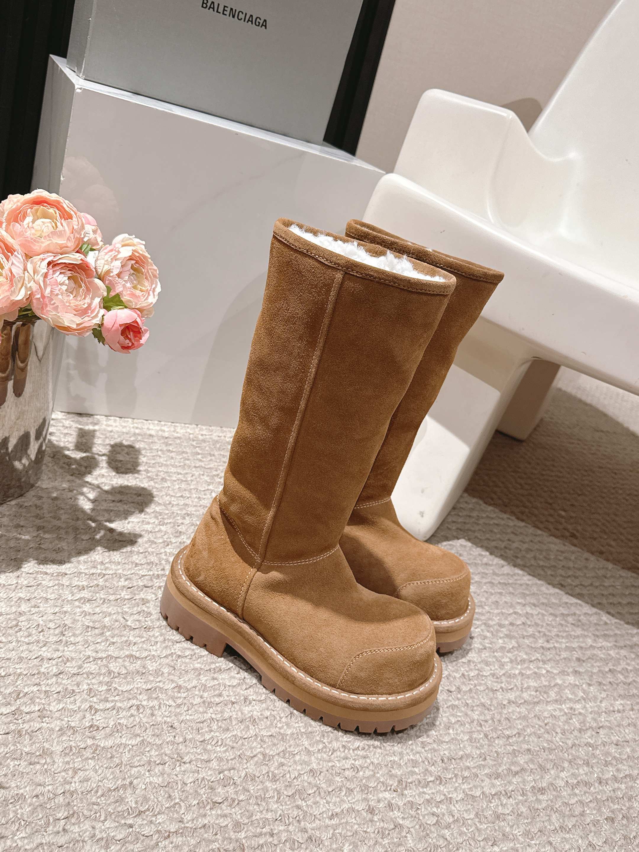 Balenciaga 25s snow boots brown suede wool 467187