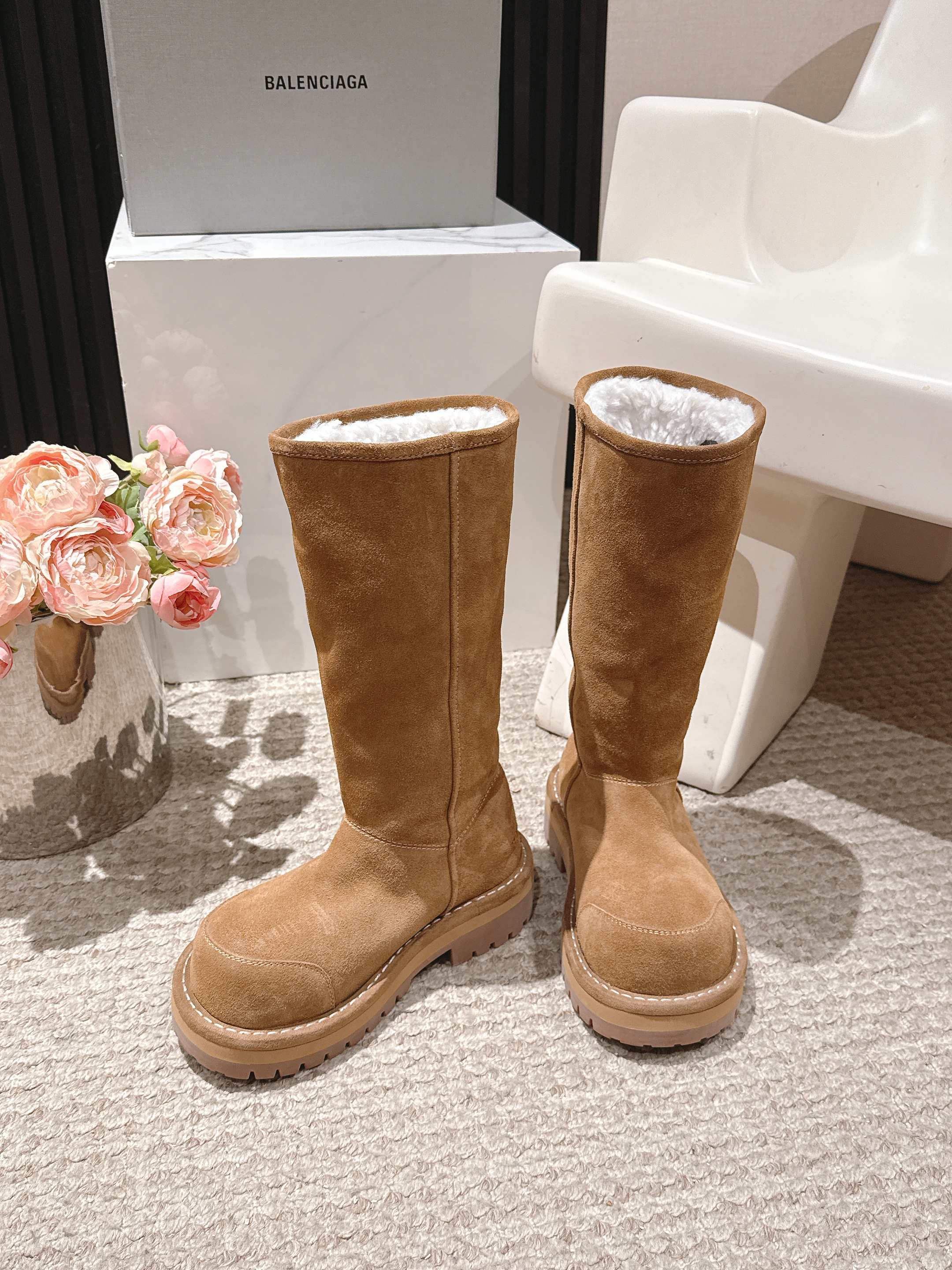 Balenciaga 25s snow boots brown suede wool 467187