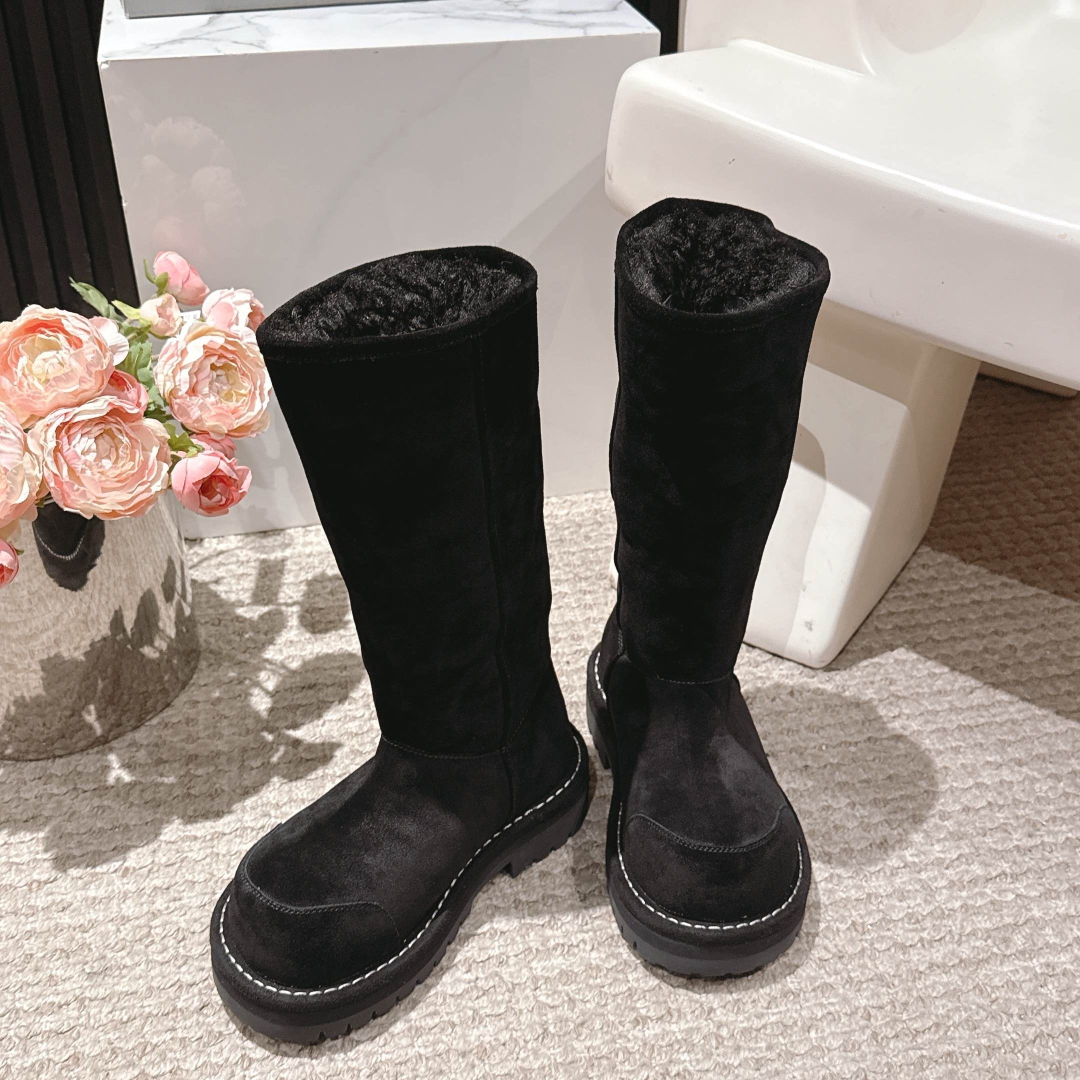 Balenciaga 25s snow boots black suede wool 467188
