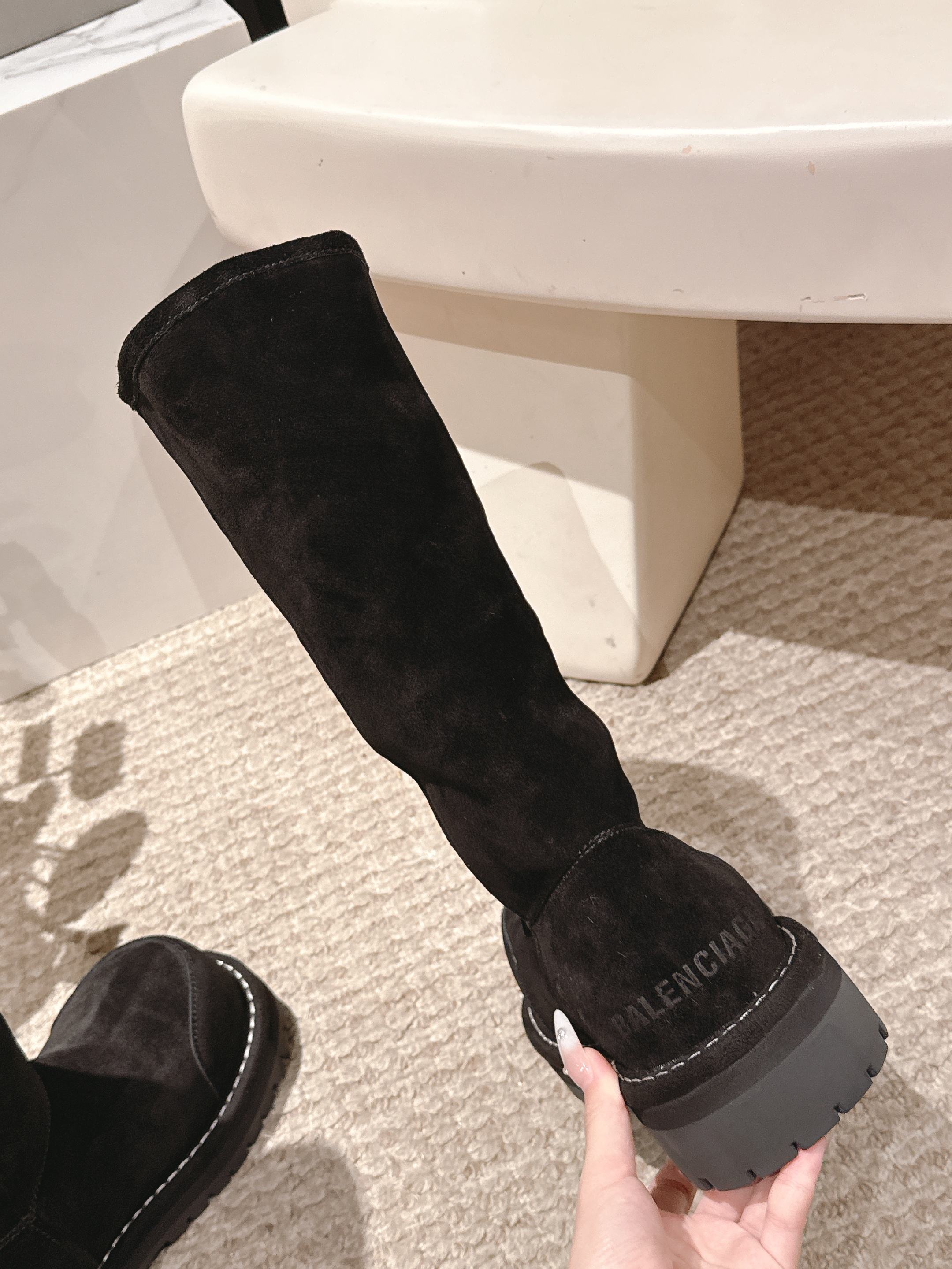 Balenciaga 25s snow boots black suede wool 467188