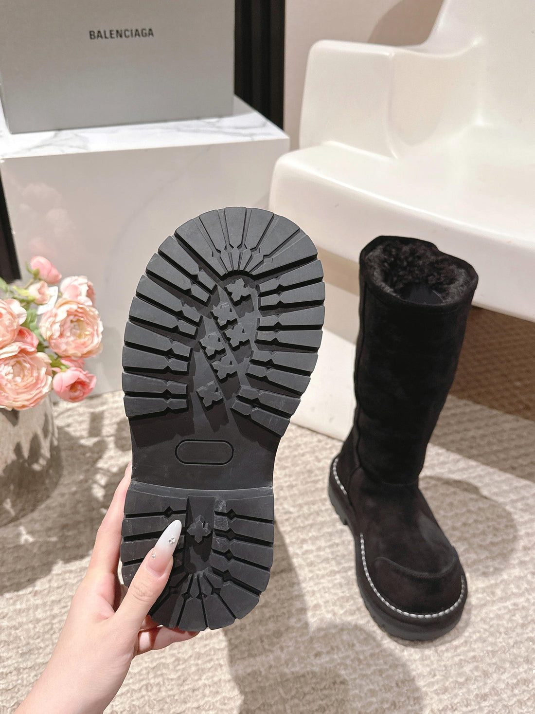 Balenciaga 25s snow boots black suede wool 467188