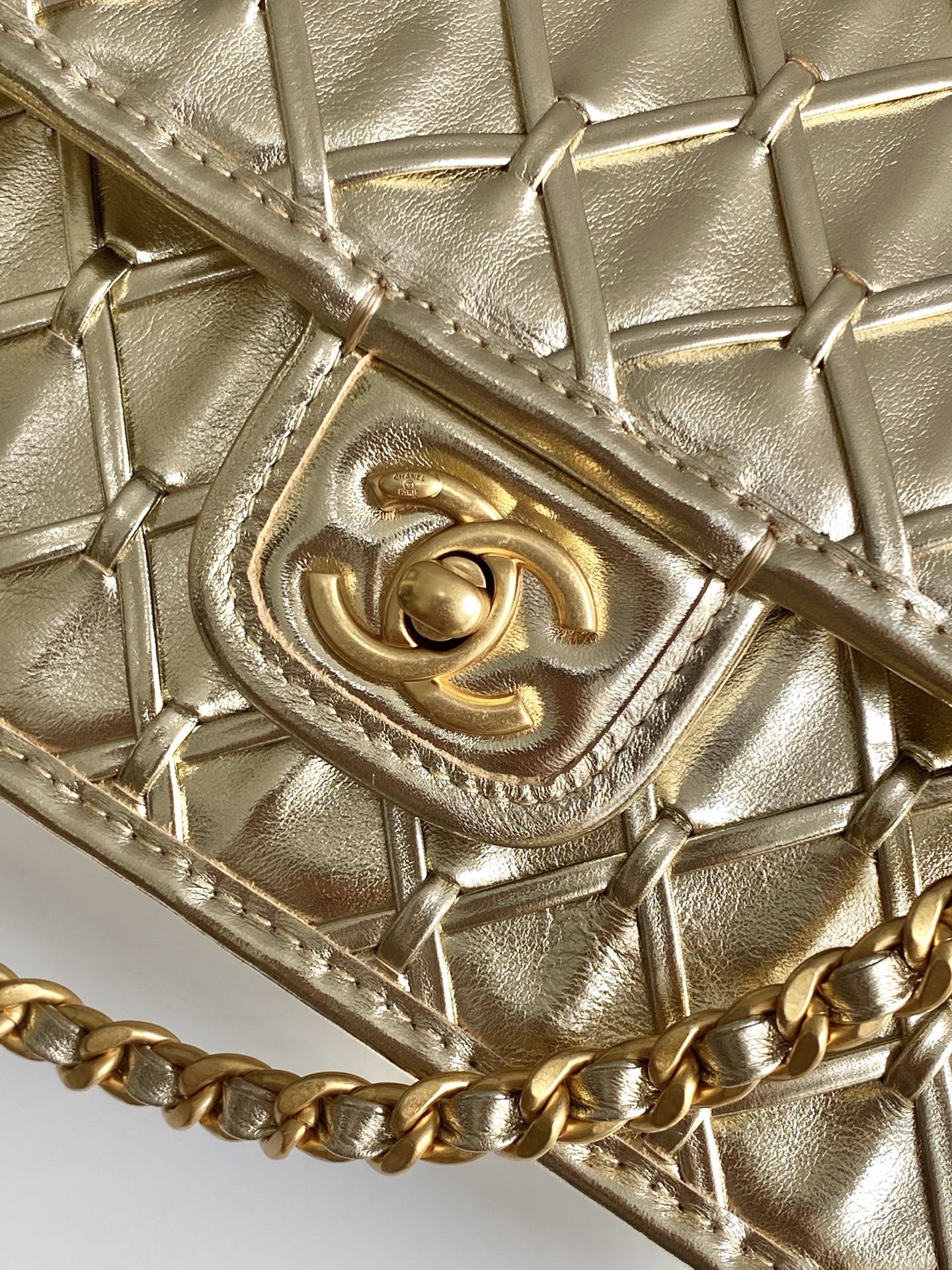 CC 25C Flap Bag 25cm Gold Metalic Quilted Lambskin