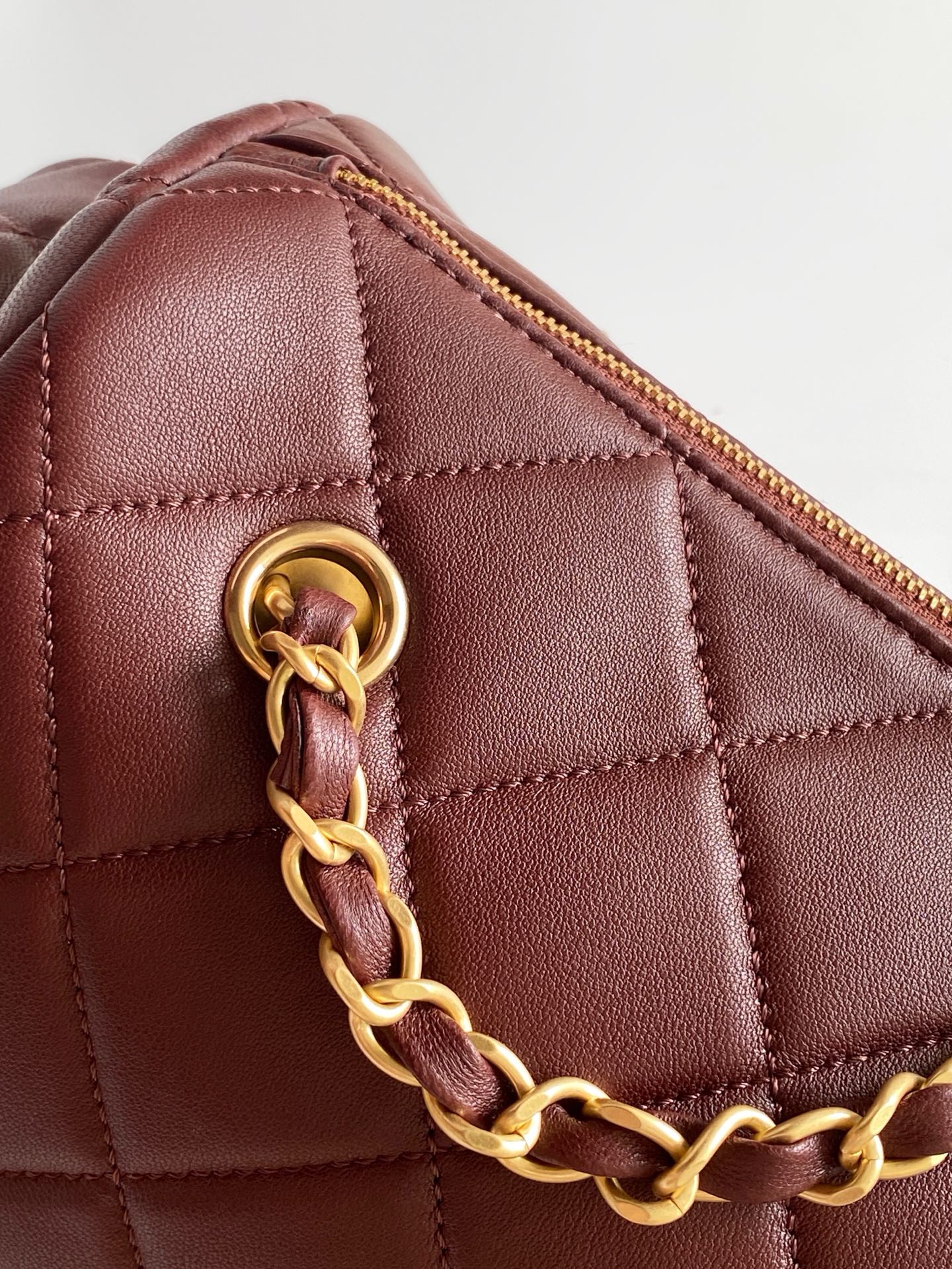 Chanel 25K Bowling Bag Burgundy Gold Sheepskin 294980