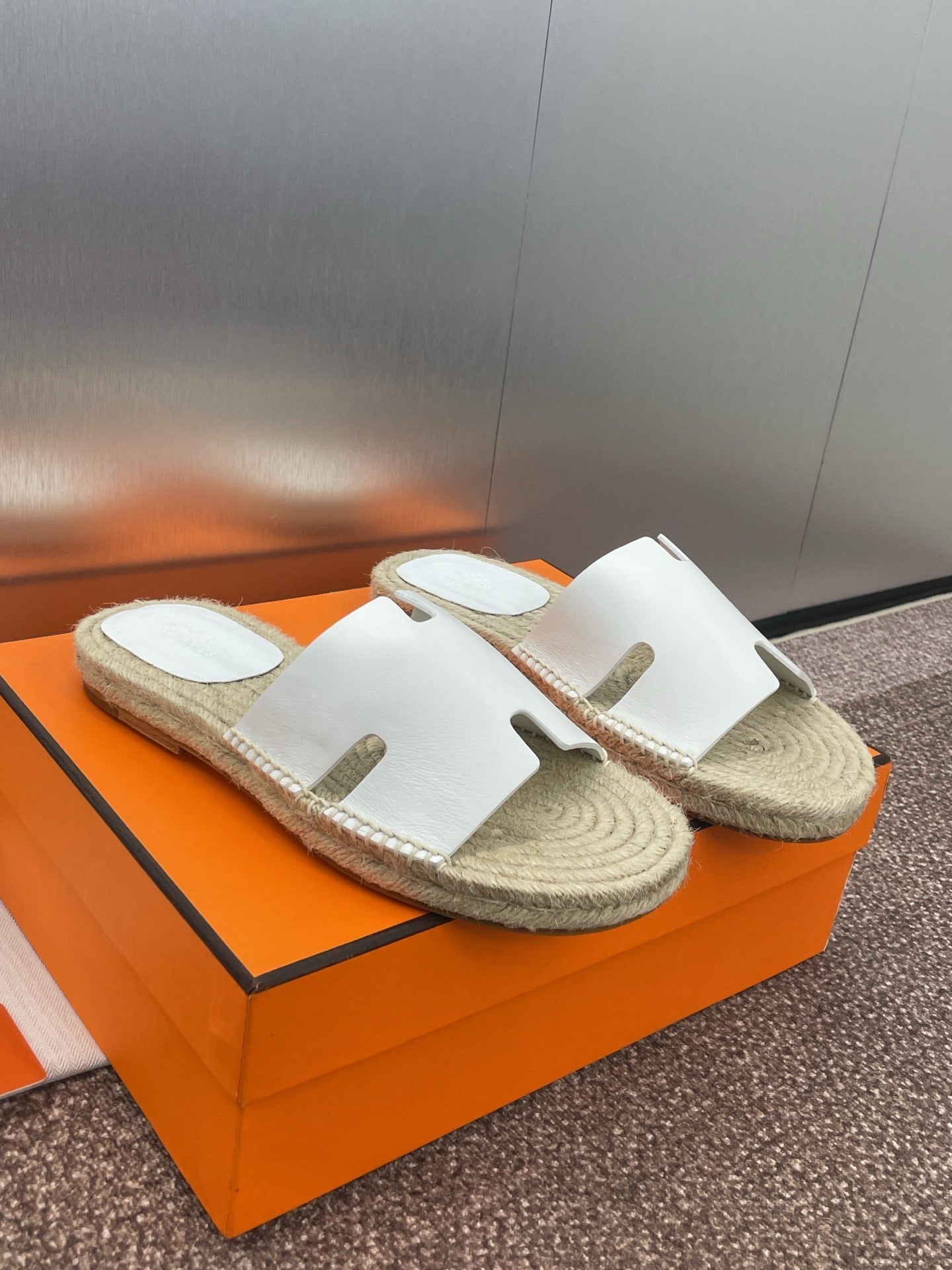 HM 25 Antigua Espadrilles White Calfskin