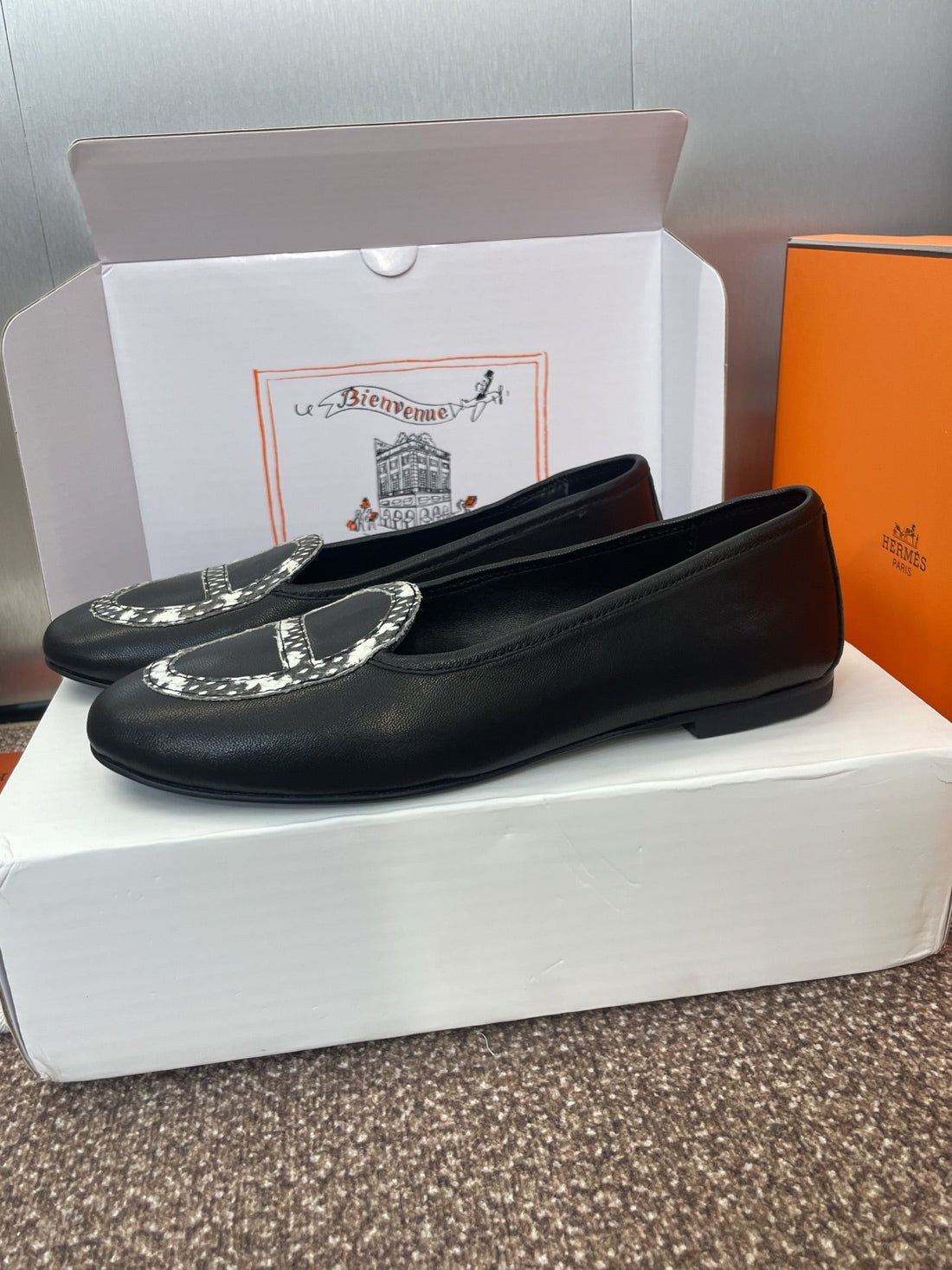 HM 25 Julia Loafer Black Calfskin 372946