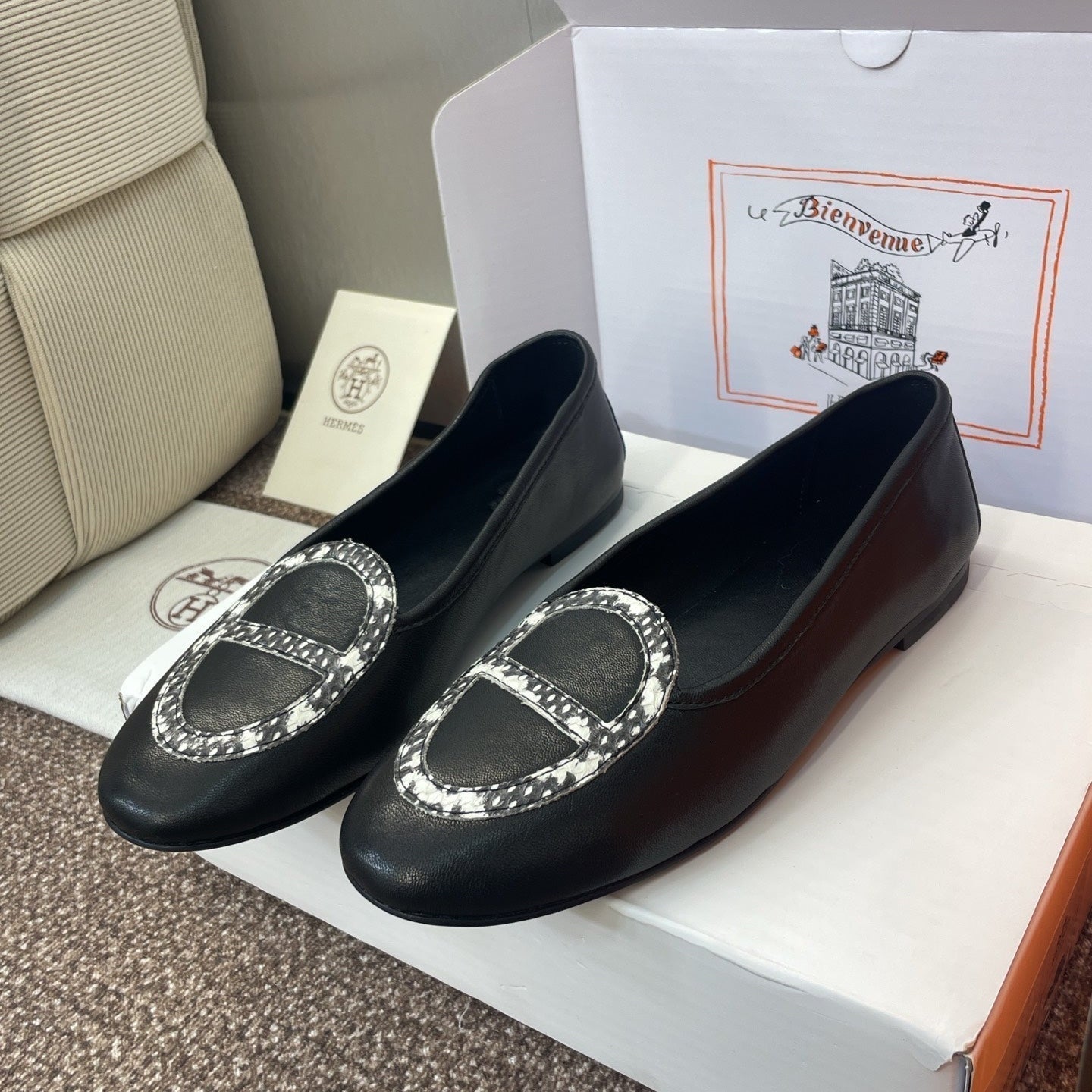 HM 25 Julia Loafer Black Calfskin 372946