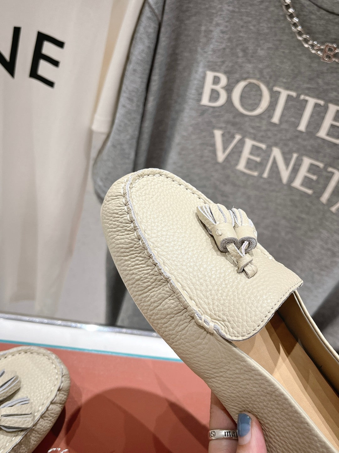 dot sole walk mocassin cream calfskin