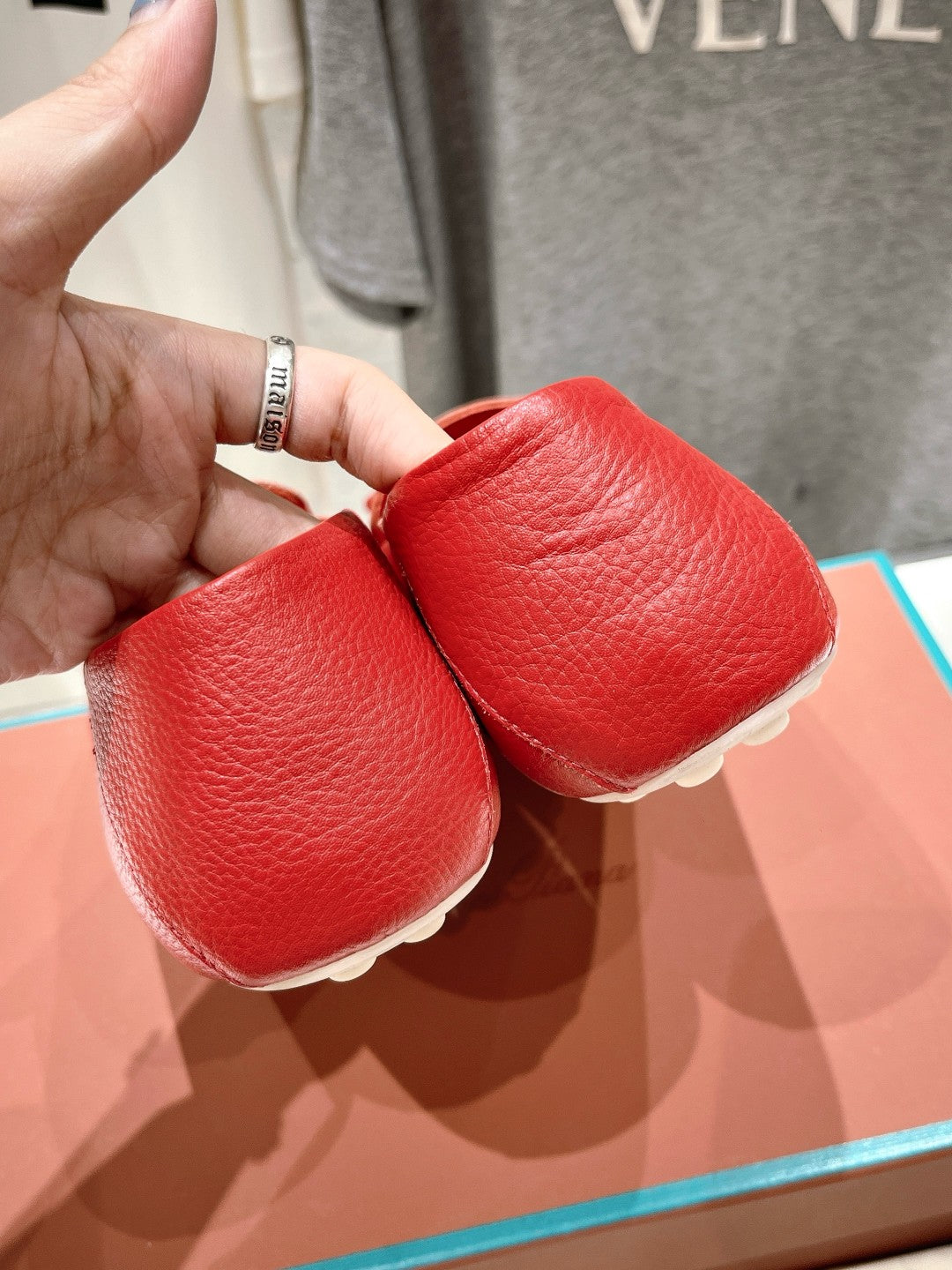 dot sole walk mocassin red calfskin