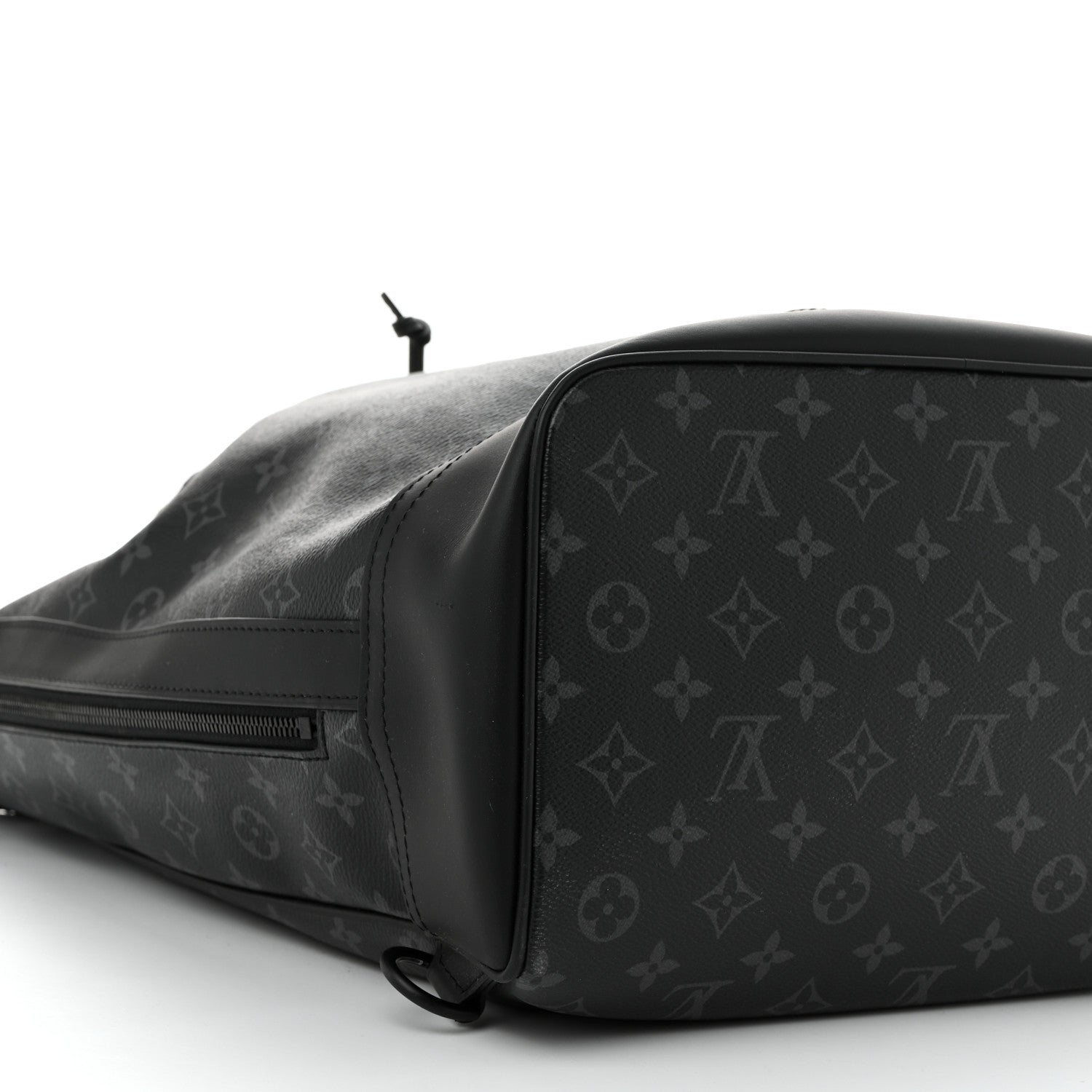 Monogram Eclipse Maxi Noe Sling