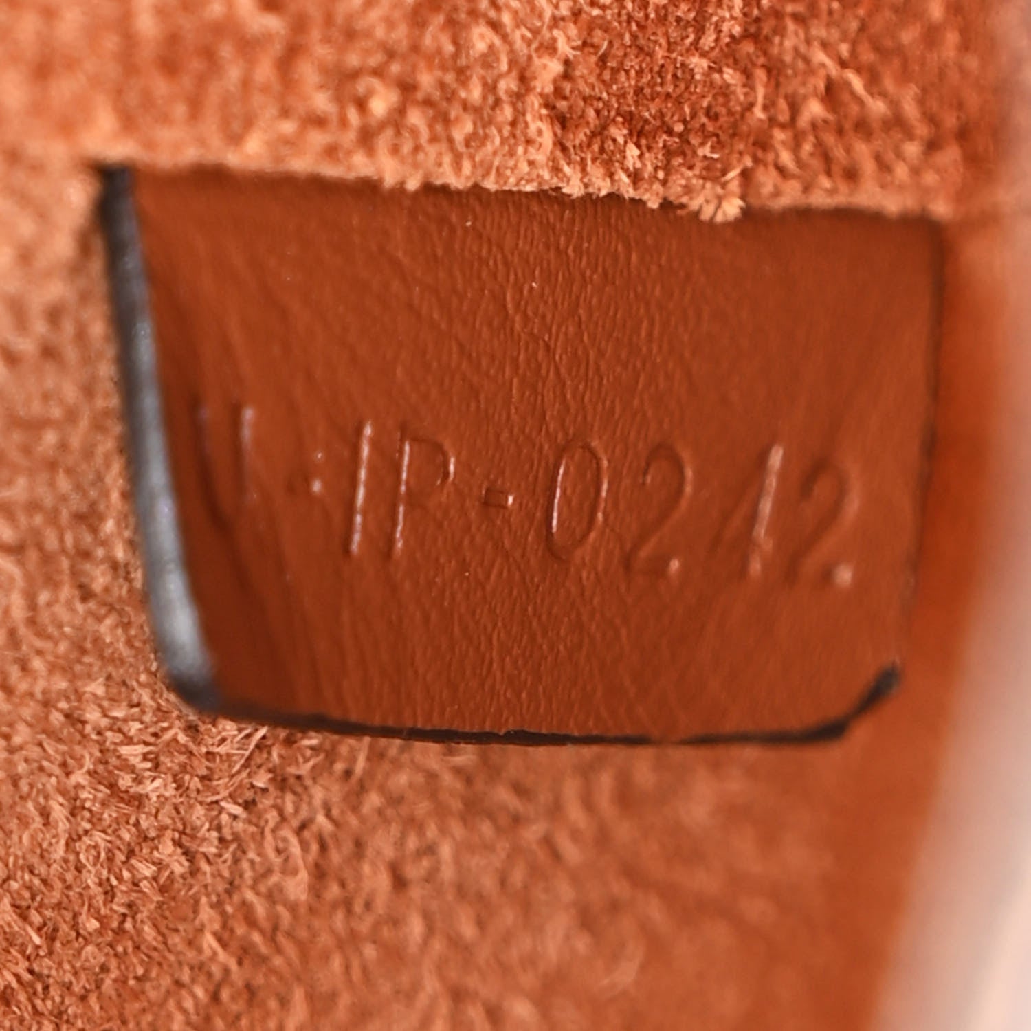 Smooth Calfskin Small Cuir Triomphe Box Tan