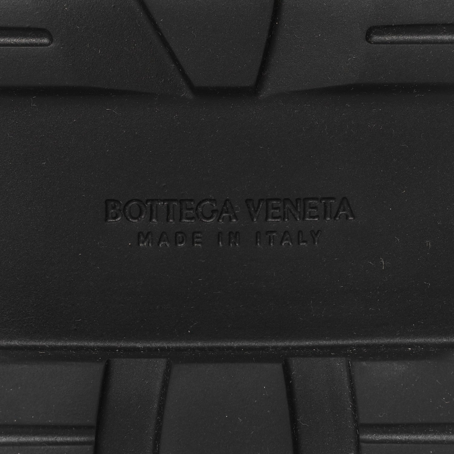 Brushed Calfskin Lug Mary-Jane Loafers 38 Black