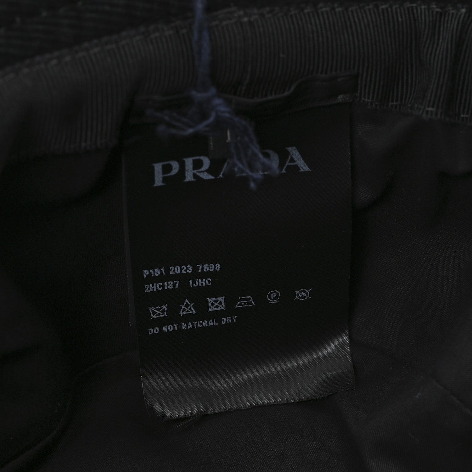 Corduroy Metal Triangle Logo Bucket Hat L Black