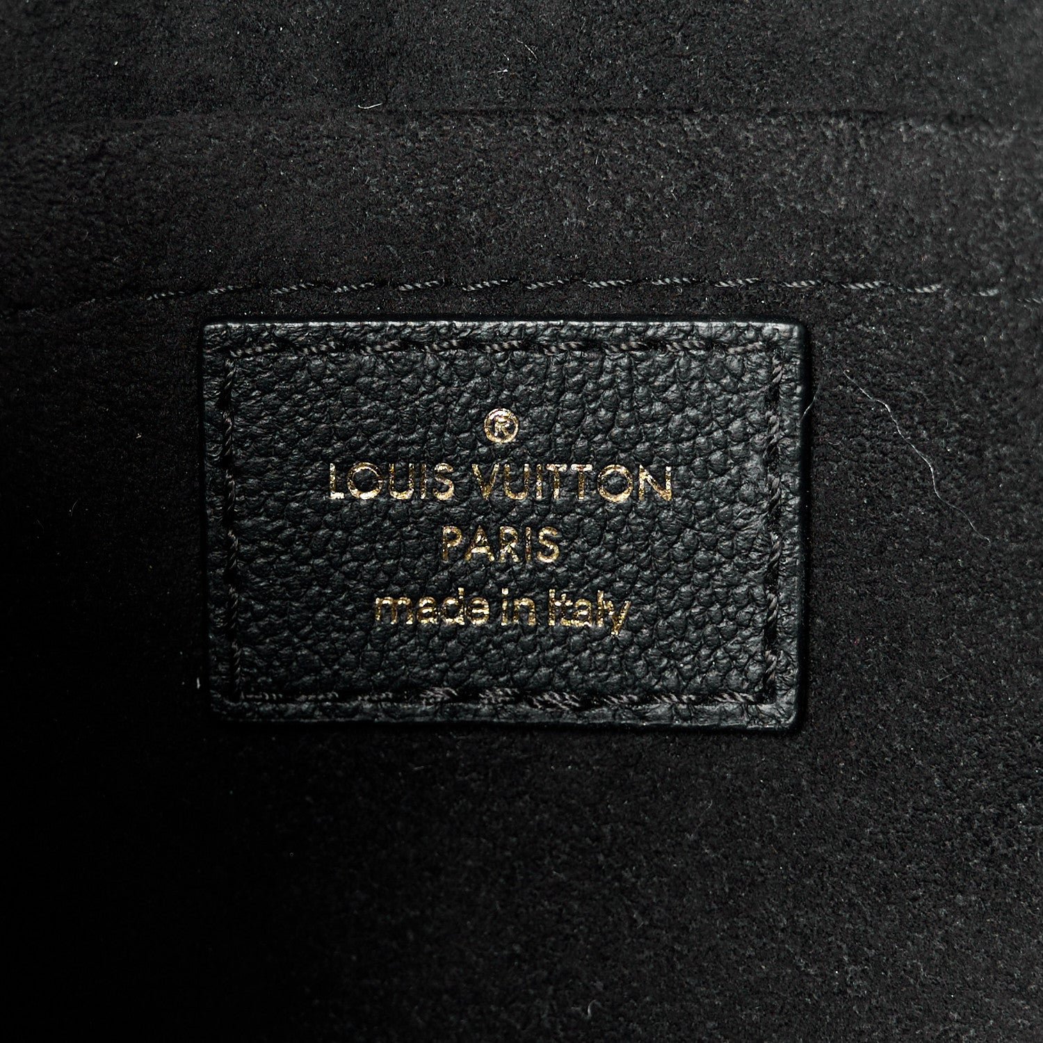 Calfskin Monogram Very Messenger Black