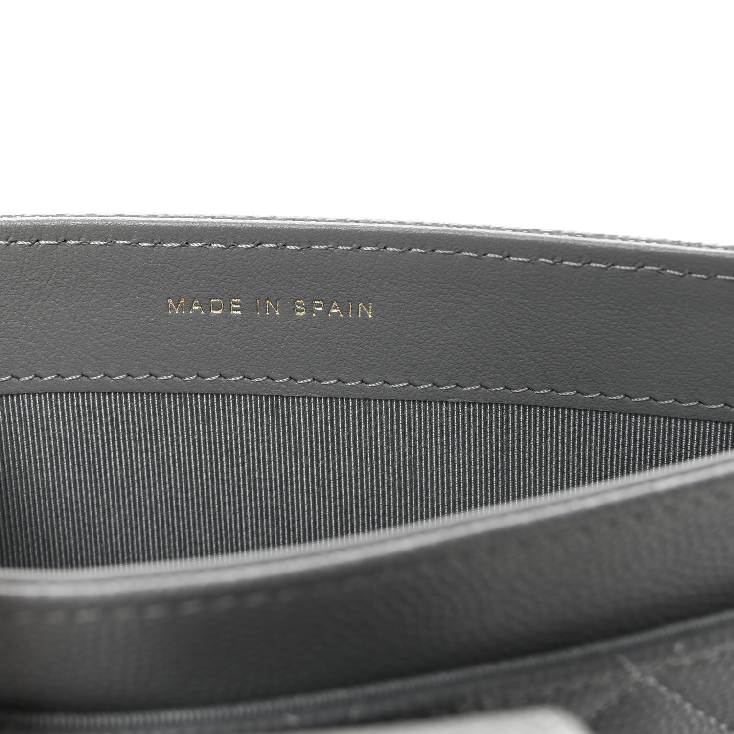 Caviar Quilted Classic Strap Pouch Grey