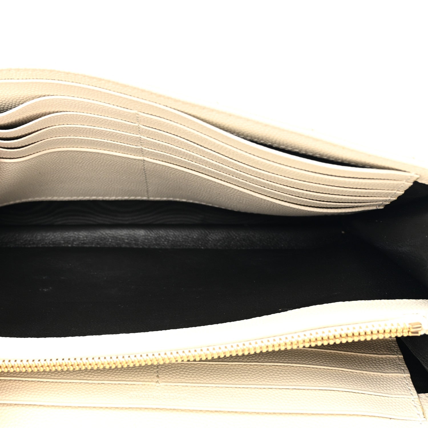 Grain De Poudre Matelasse Chevron Monogram Chain Wallet Crema Soft