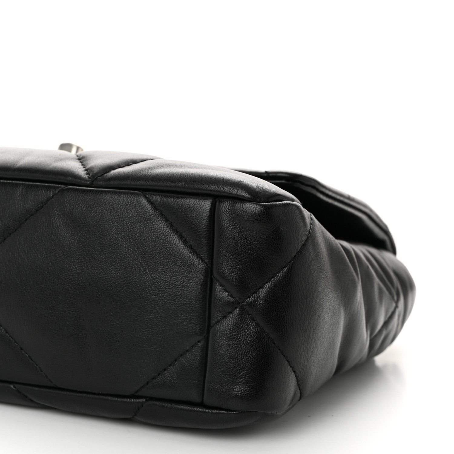 Lambskin Quilted Medium Chanel 19 Flap Black