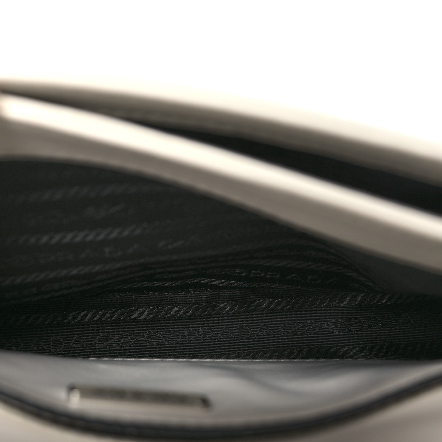 Spazzolato Flap Shoulder Bag White