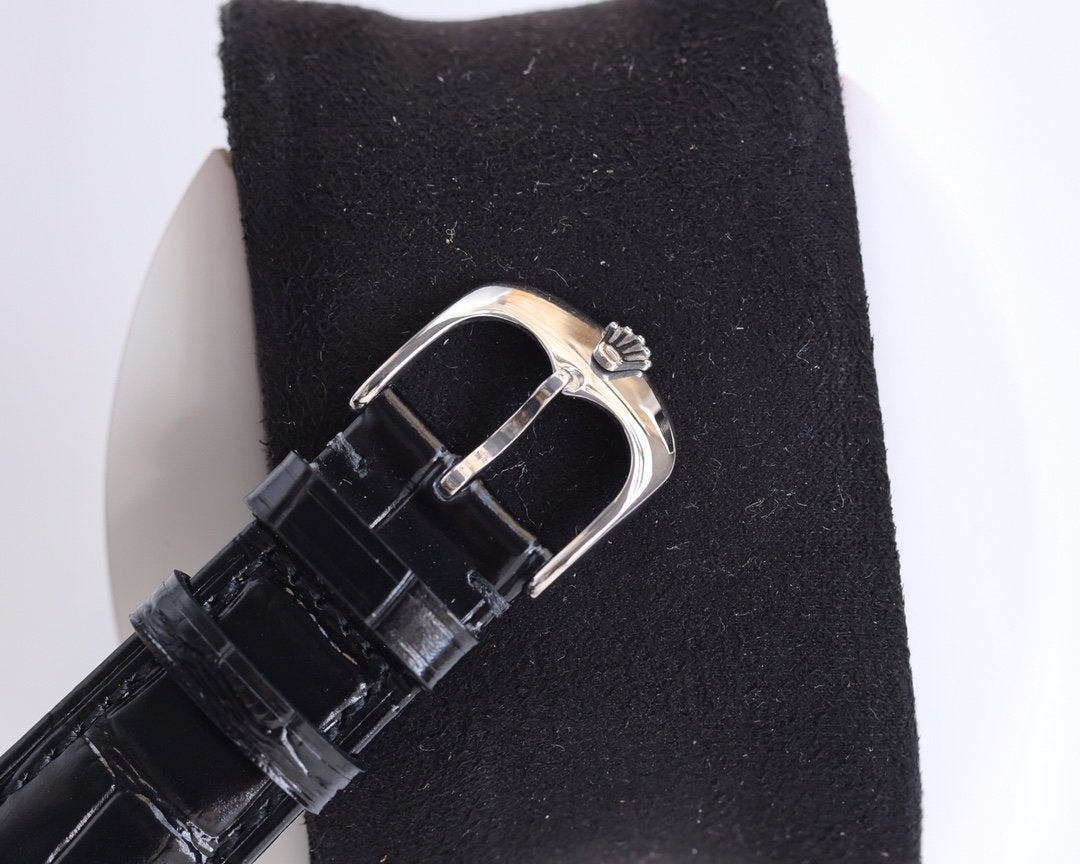 DATEJUST 40MM SMOOTH BEZEL STEEL CASE BLACK LEATHER