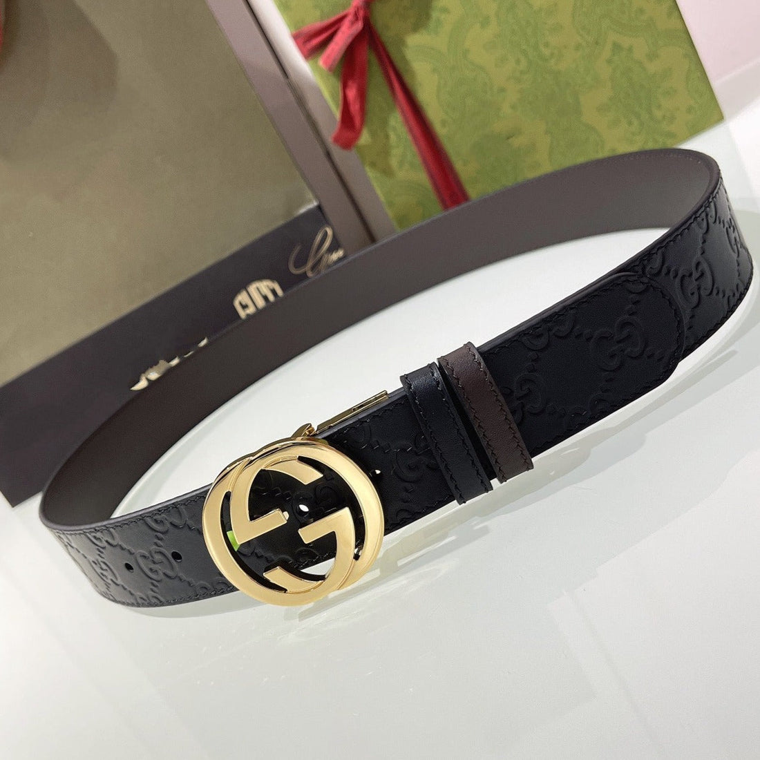 INTERLOCKING G GOLD BUCKLE 37MM BLACK BROWN LEATHER