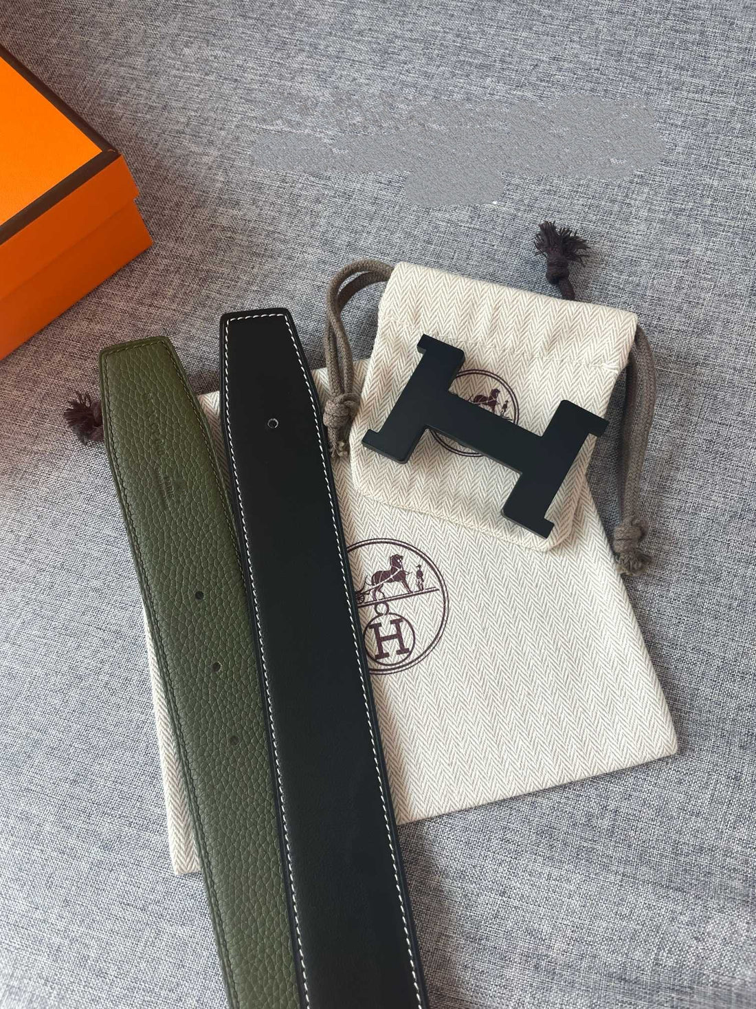 H CONSTANCE REVERSIBLE BELT 38MM BLACK BUCKLE BLACK GREEN LEATHER