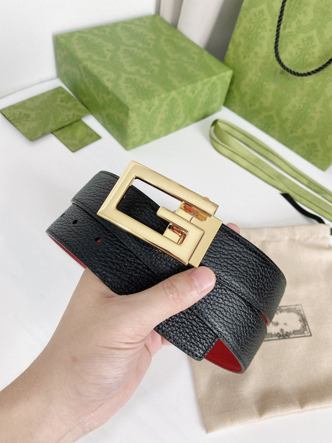 G BELT GOLD BUCKLE RED BLACK LEATHER 3.5CM