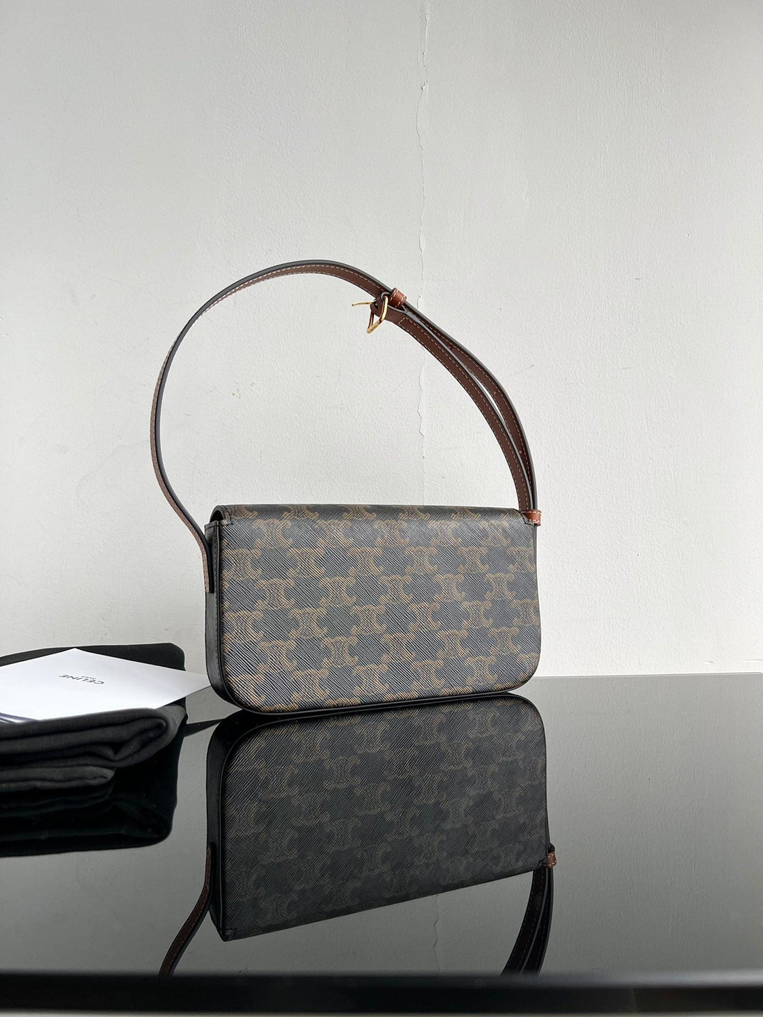 CLASSIC TRIOMPHE 20 BROWN MONOGRAM CALFSKIN