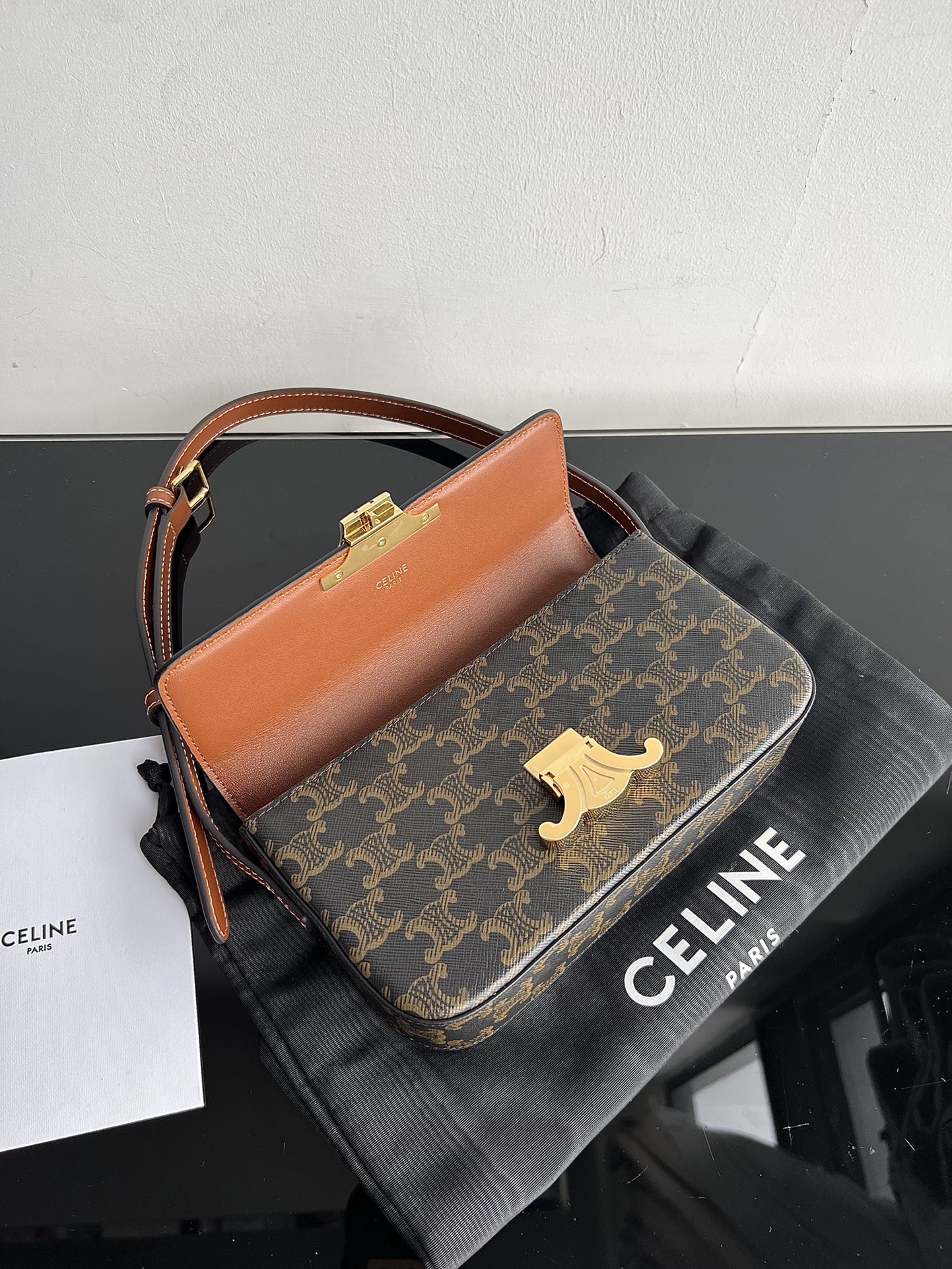 CLASSIC TRIOMPHE 20 BROWN MONOGRAM CALFSKIN