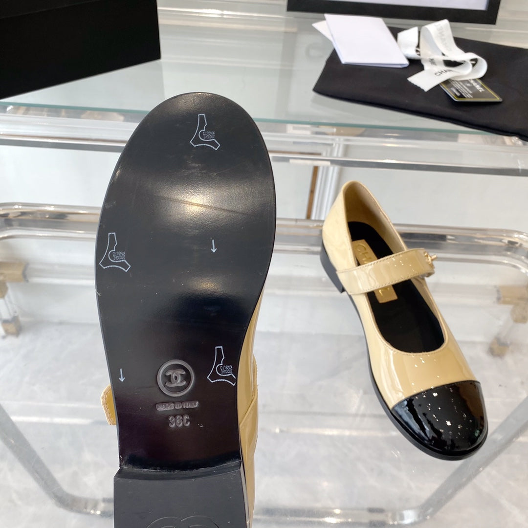 mary janes beige black patent calfskin