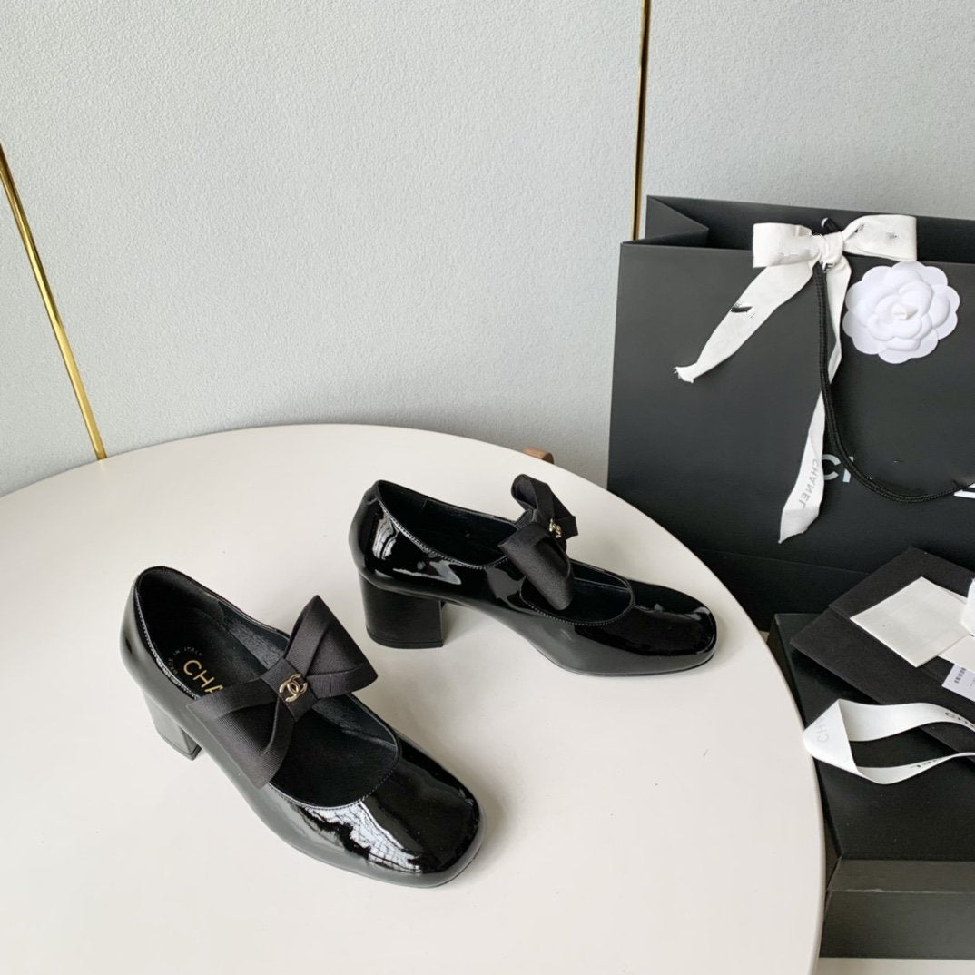 mary janes 60 black patent calfskin bow