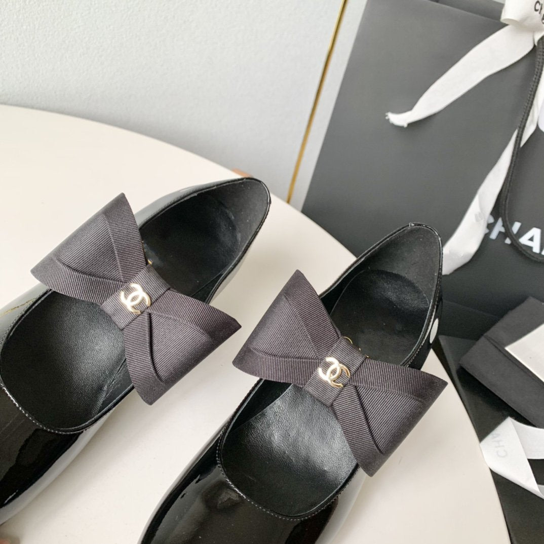 mary janes 60 black patent calfskin bow