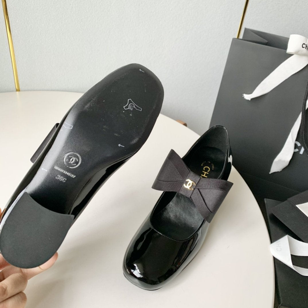 mary janes 60 black patent calfskin bow