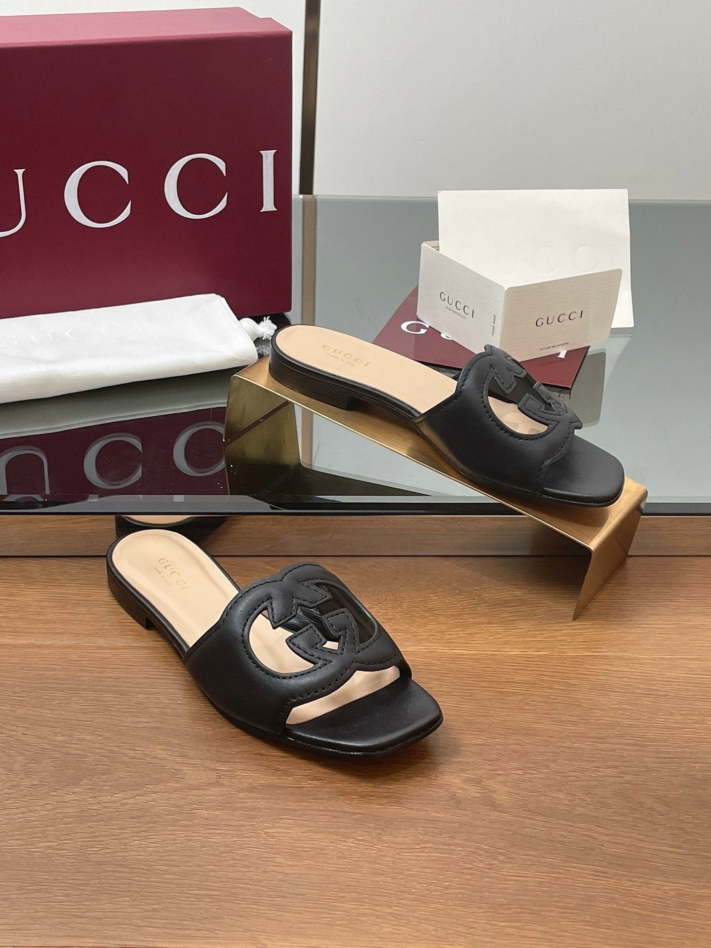 Gucci Slide Black Sheepskin 175003