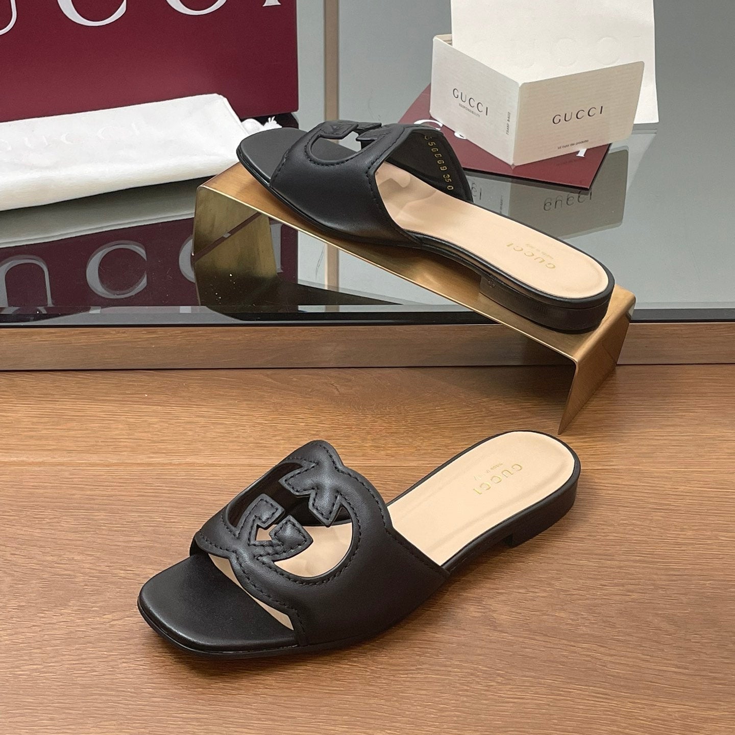 Gucci Slide Black Sheepskin 175003