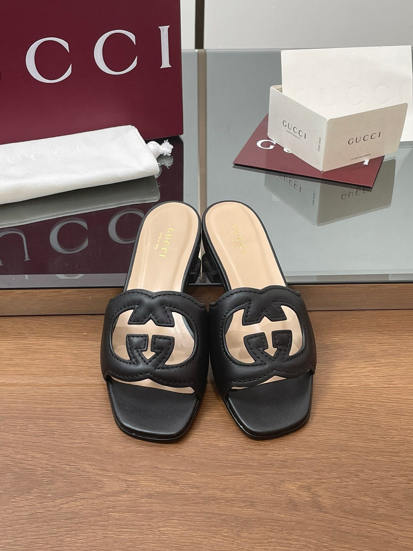 Gucci Slide Black Sheepskin 175003