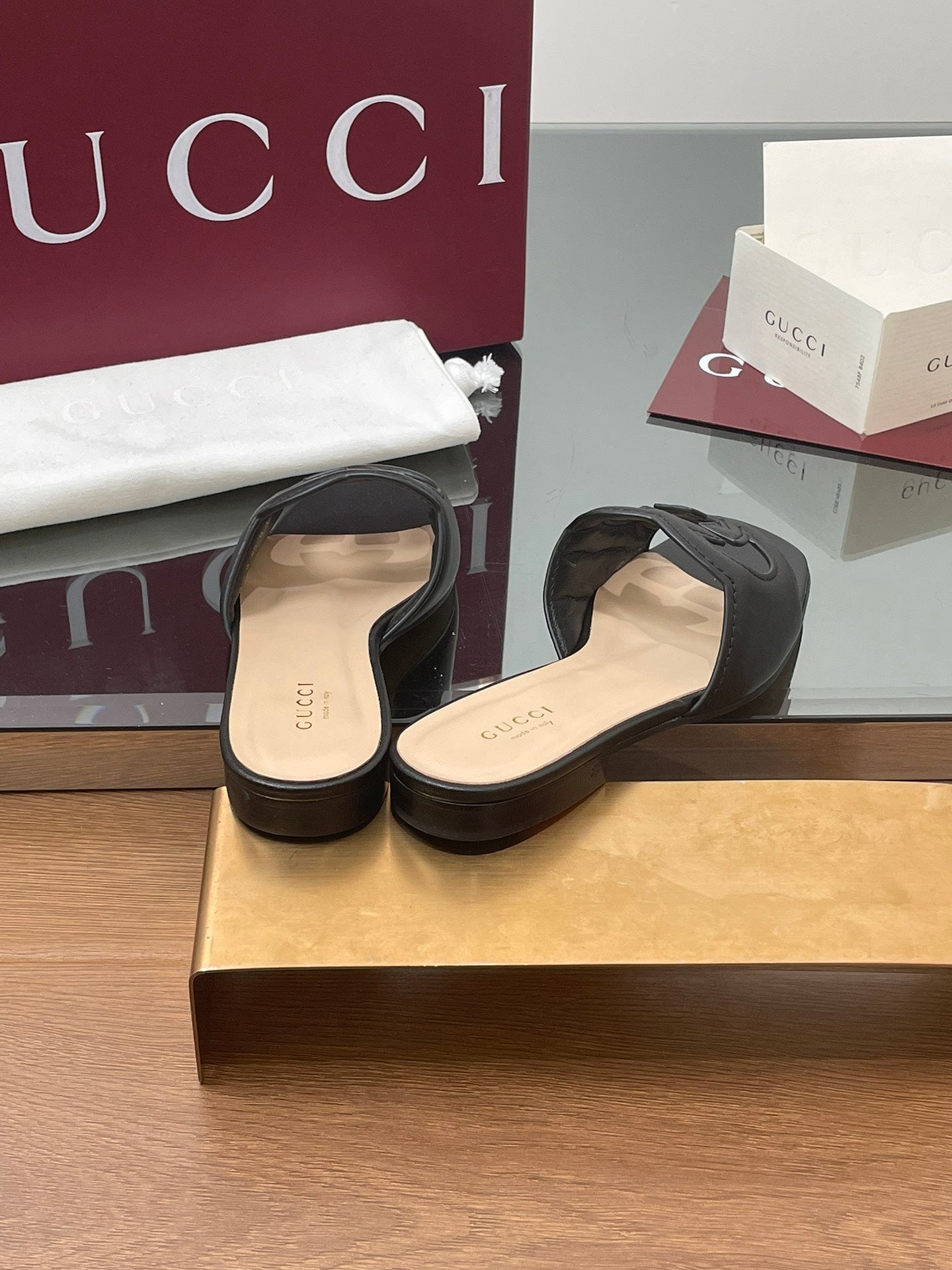 Gucci Slide Black Sheepskin 175003