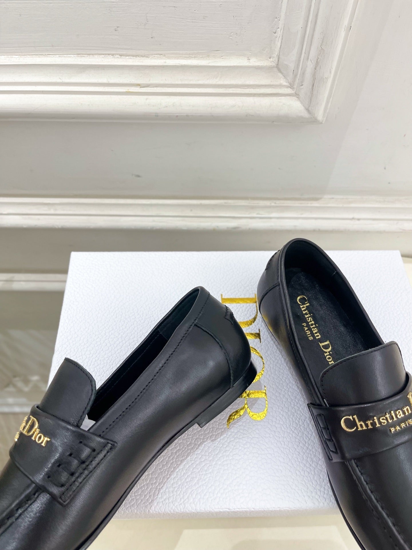 Dior 2025 Loafer Black Gold Cowhide 425574