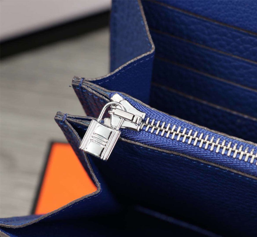 HM CLUTCH CONSTANCE 20.5 COBALT CALFSKIN SILVER HARDWARE