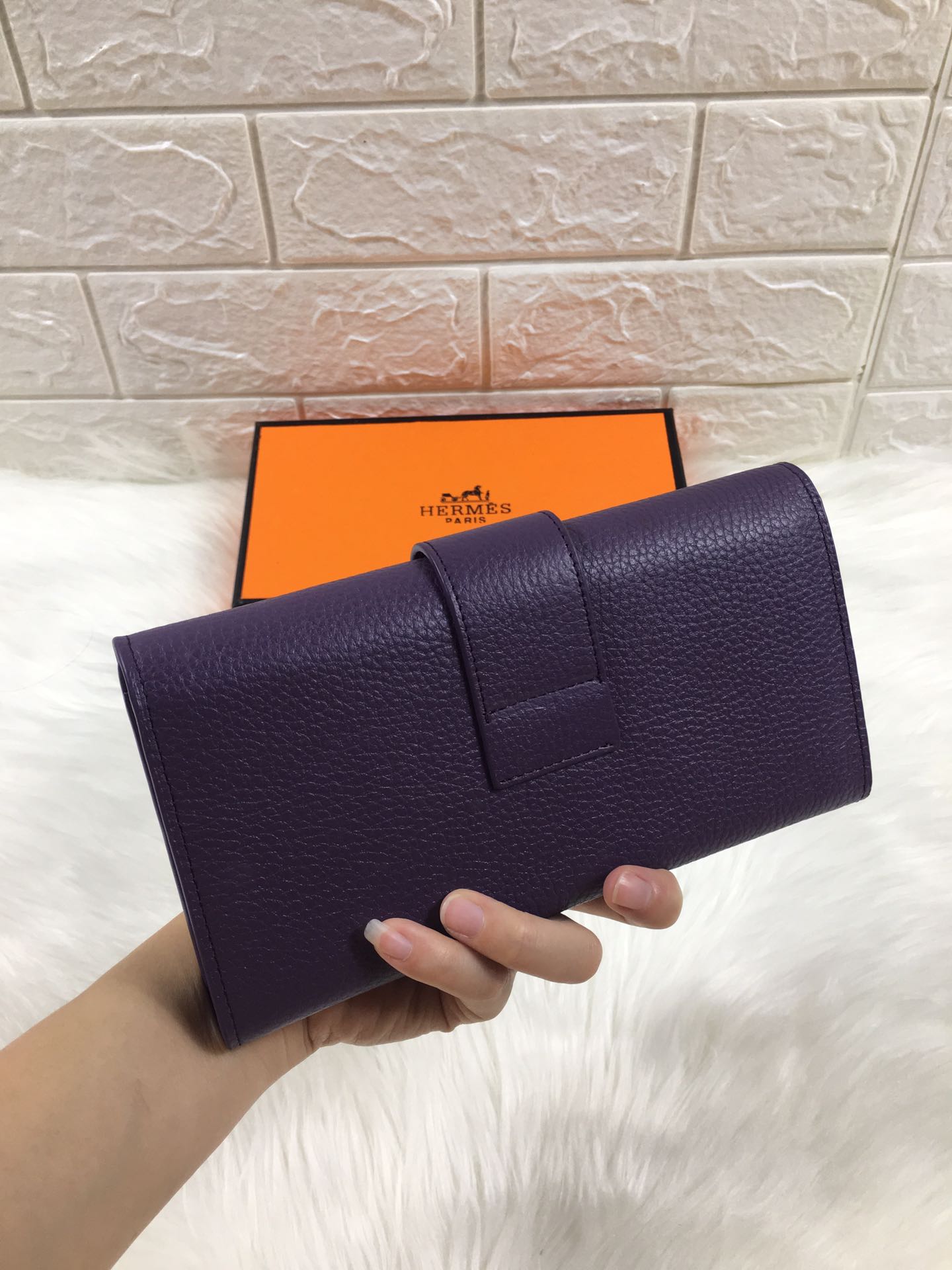 HM SNAP LOCK WALLET 19.5 EGGPLANT GRAINED CALFSKIN