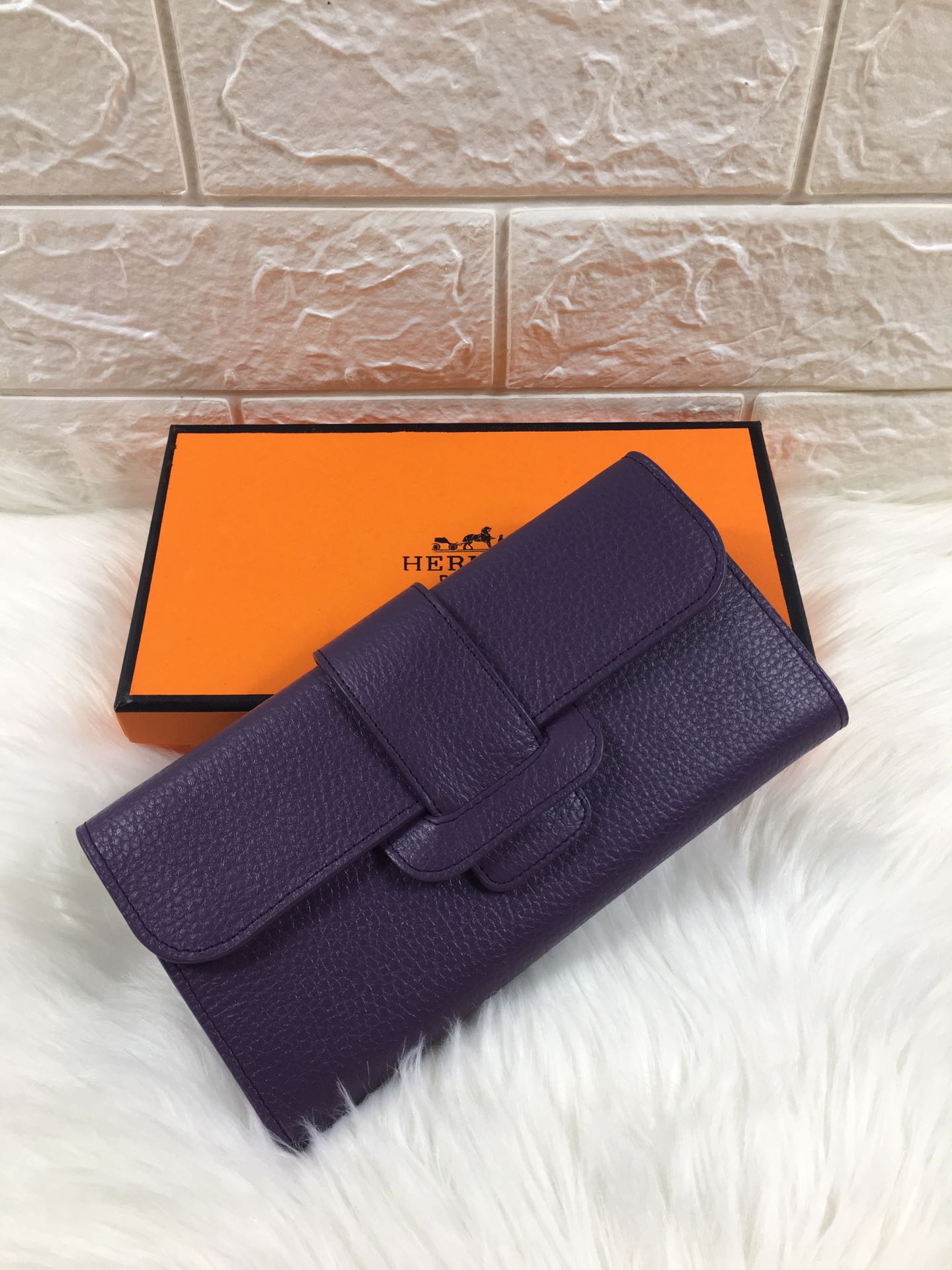 HM SNAP LOCK WALLET 19.5 EGGPLANT GRAINED CALFSKIN