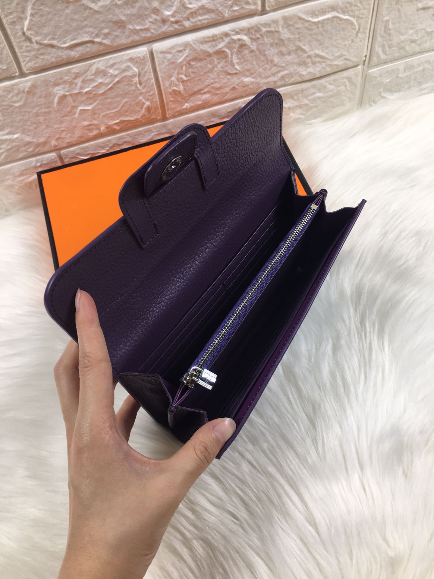HM SNAP LOCK WALLET 19.5 EGGPLANT GRAINED CALFSKIN
