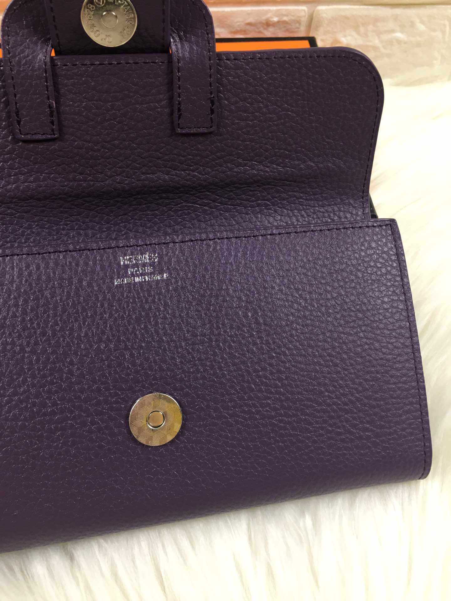 HM SNAP LOCK WALLET 19.5 EGGPLANT GRAINED CALFSKIN