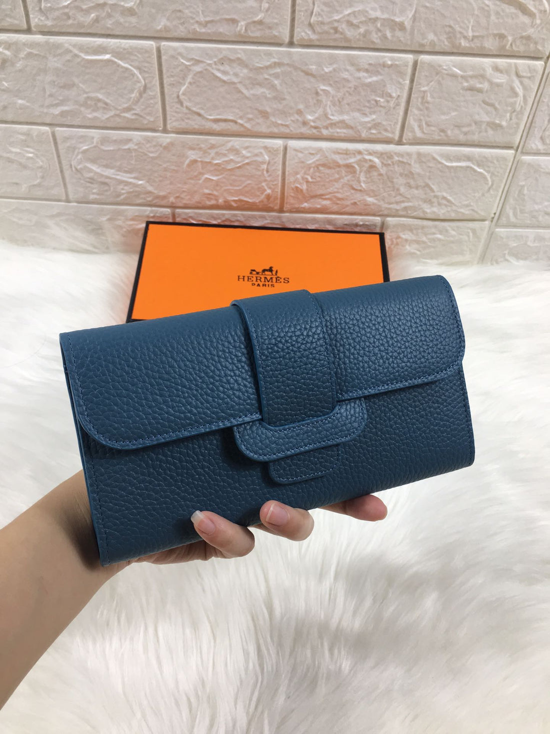 HM SNAP LOCK WALLET 19.5 AEGEAN GRAINED CALFSKIN