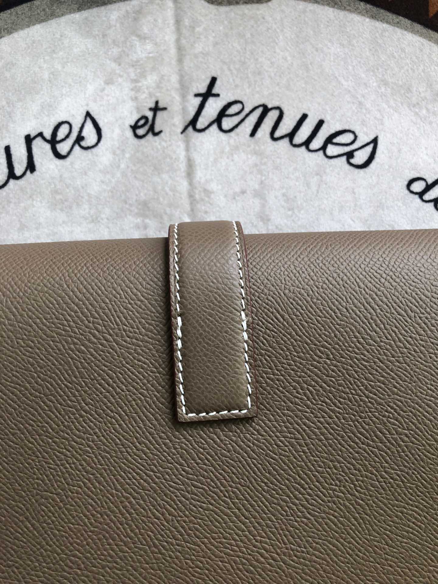 HM Jige 29  Etoupe Epsom 229081