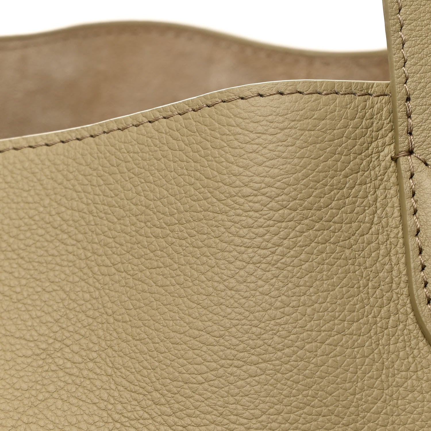 Grained Calfskin Low Key Cabas MM Clay