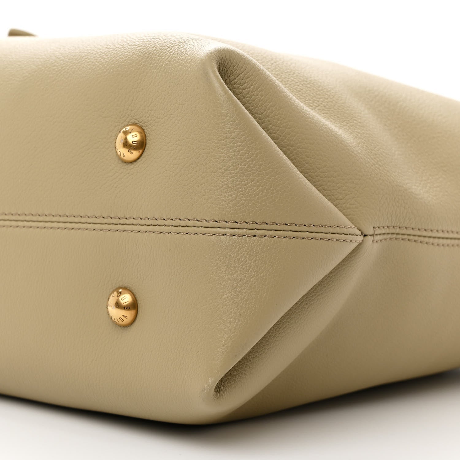 Grained Calfskin Low Key Cabas MM Clay